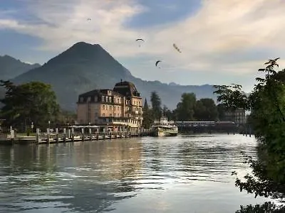 Lodge Du *