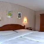 Du Lodge *